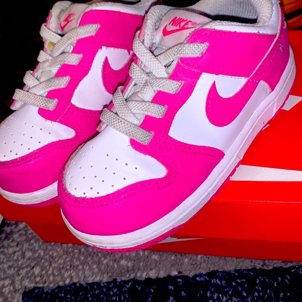 Toddler used shoes 8c